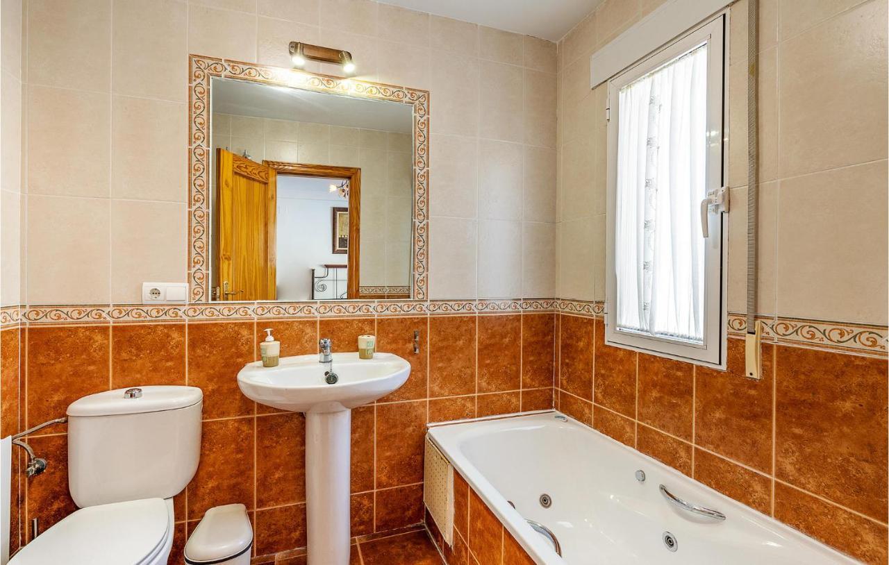 3 Bedroom Stunning Home In Cenes De La Vega Extérieur photo